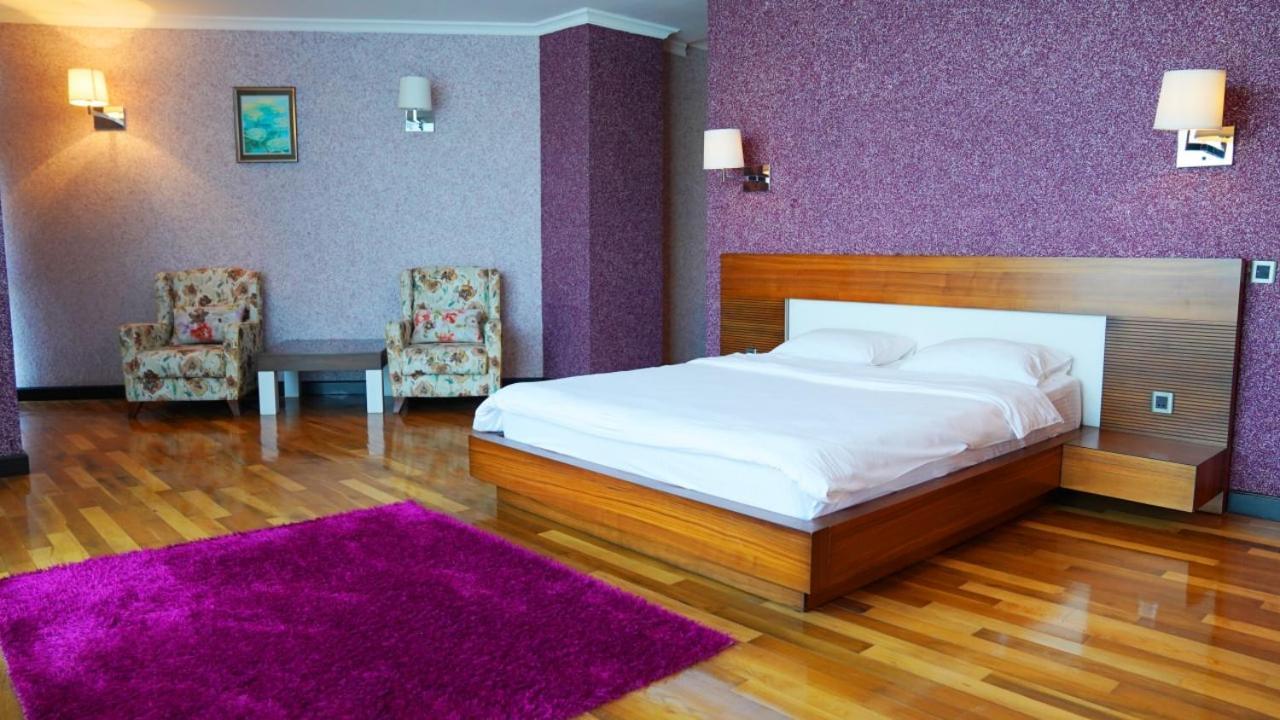 Agsaray Deluxe Hotel & Spa Mingachevir Ngoại thất bức ảnh