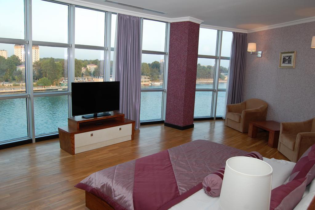 Agsaray Deluxe Hotel & Spa Mingachevir Ngoại thất bức ảnh